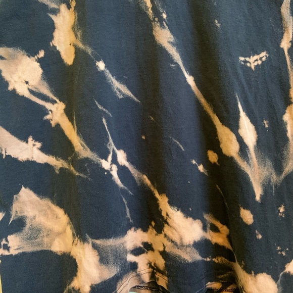 Tank - Picture 4 of 7